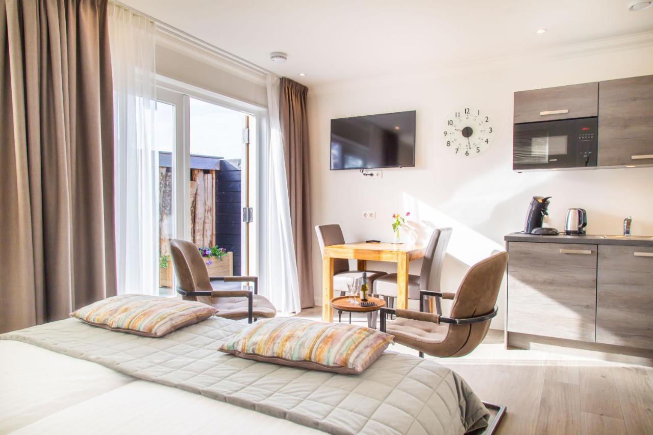 Luxe Kamer Chambre Renard Met Eigen Terras Zoutelande Esterno foto